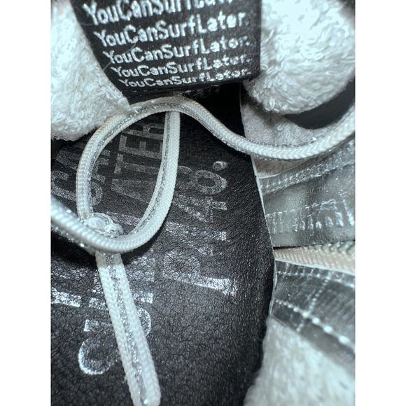 P448‎ Women's 36 High Top Skater Sneakers red black Snakeskin Python Print - Picture 5 of 13